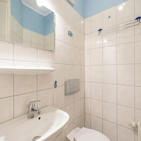 Apartamento Im 1 Og Mit Balkon In