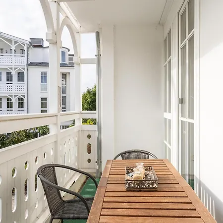Im 1 Og Mit Balkon In Sellin (Rugen)